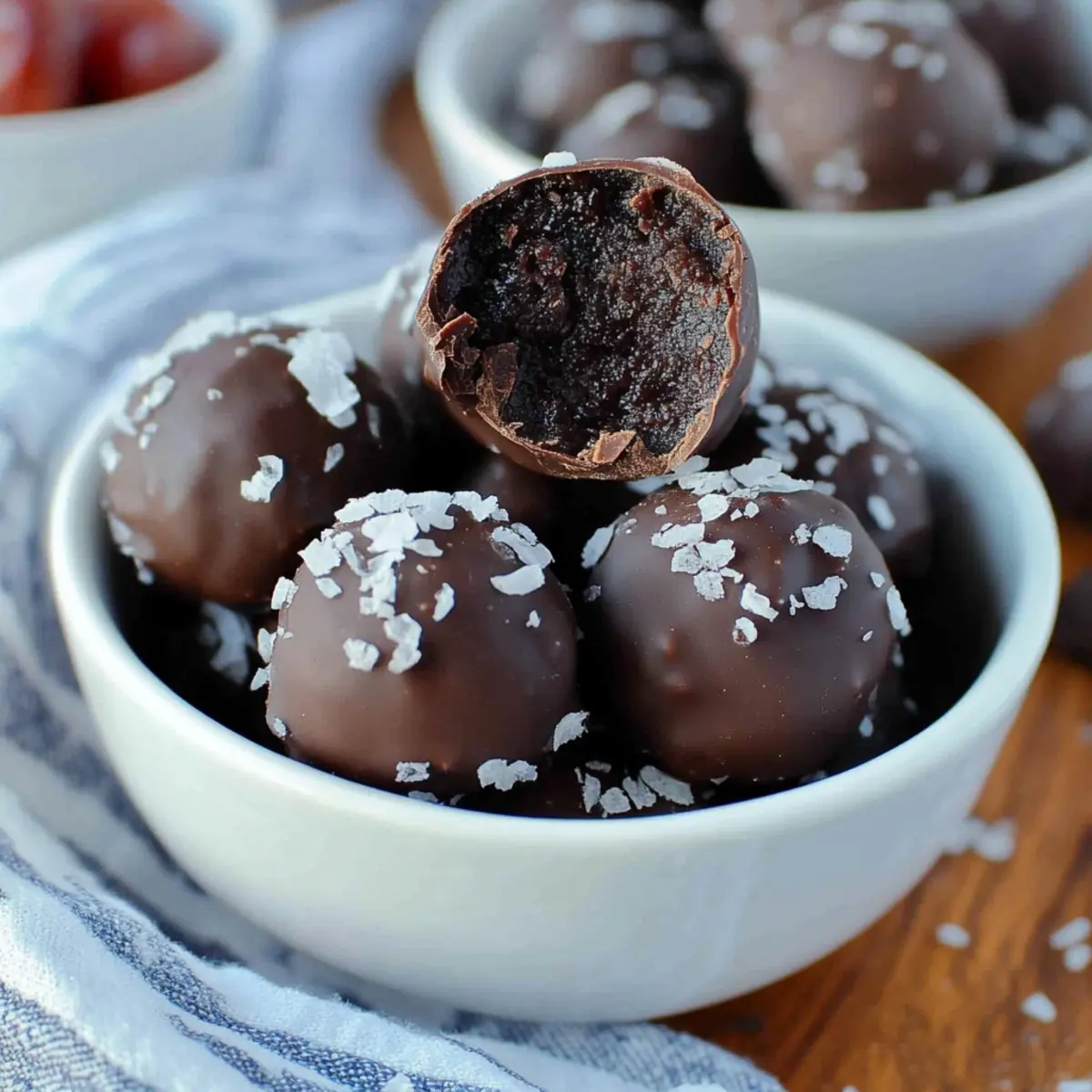 Irresistibly Easy Chocolate Date Truffles for Guilt-Free Indulgence 2 h09ngkf9iyu2tlmhdt85