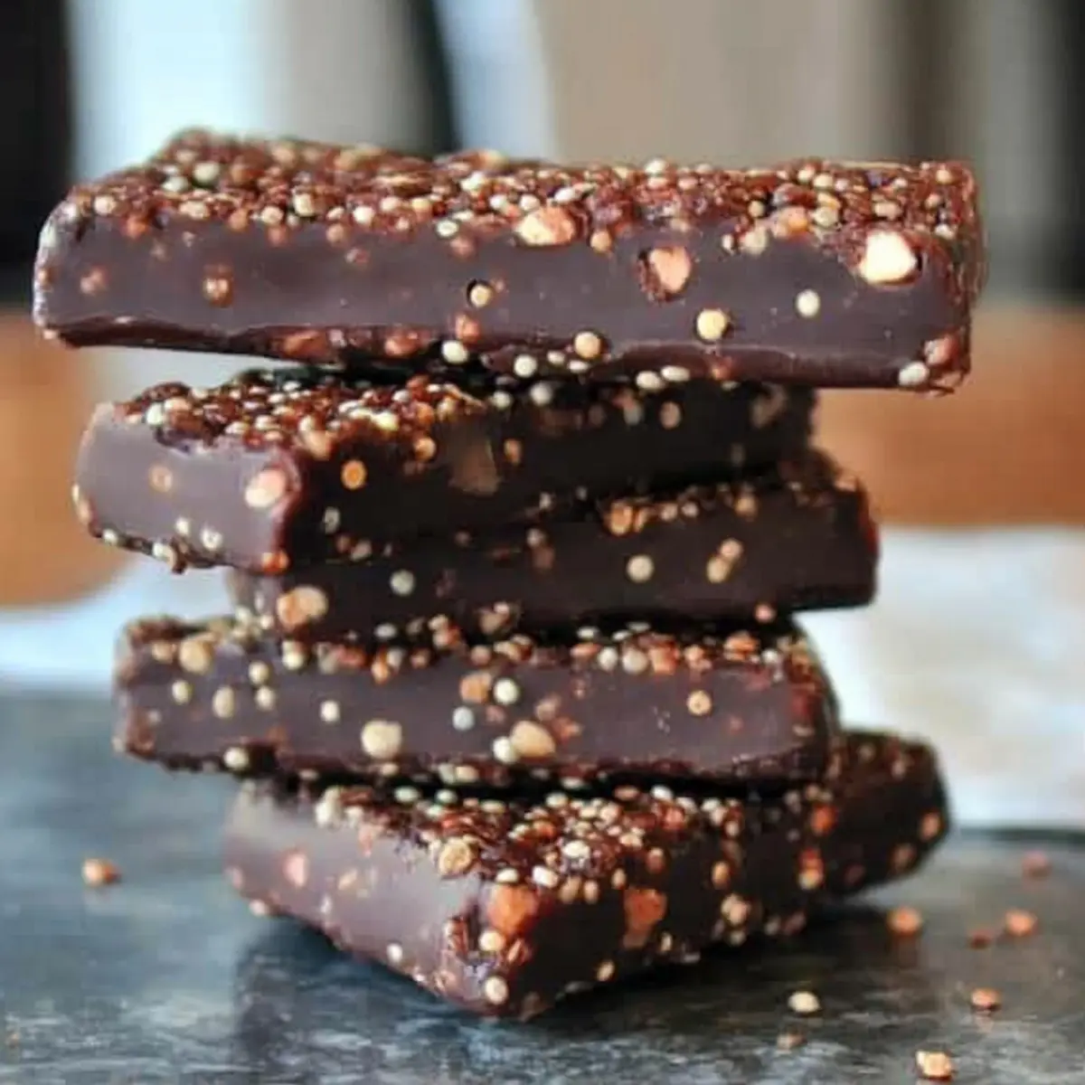Guilt-Free Quinoa Crunch Bars: Indulgent Vegan Treats at Home 2